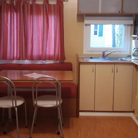 La Source Кемпинг 2*