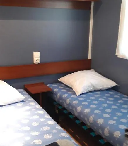 La Source Κάμπινγκ 2*