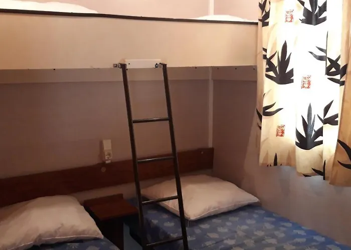 La Source Κάμπινγκ 2*