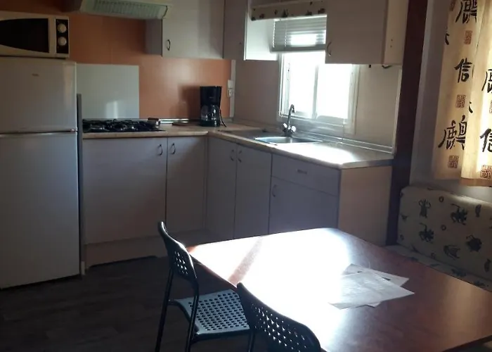 La Source Κάμπινγκ 2*