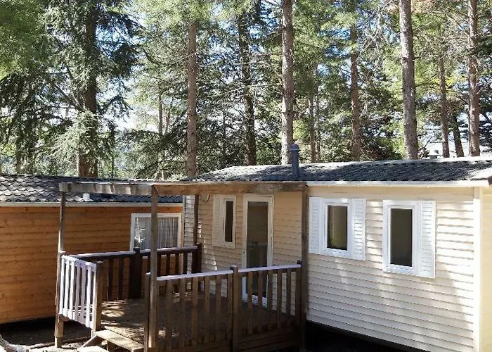 Κάμπινγκ La Source 2*